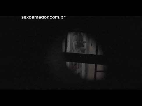 ❤️ Blondie bliver hemmeligt videooptaget af en voyeur fra nabolaget gemt bag hule mursten ☑ Hård porno at da.punkbass.ru